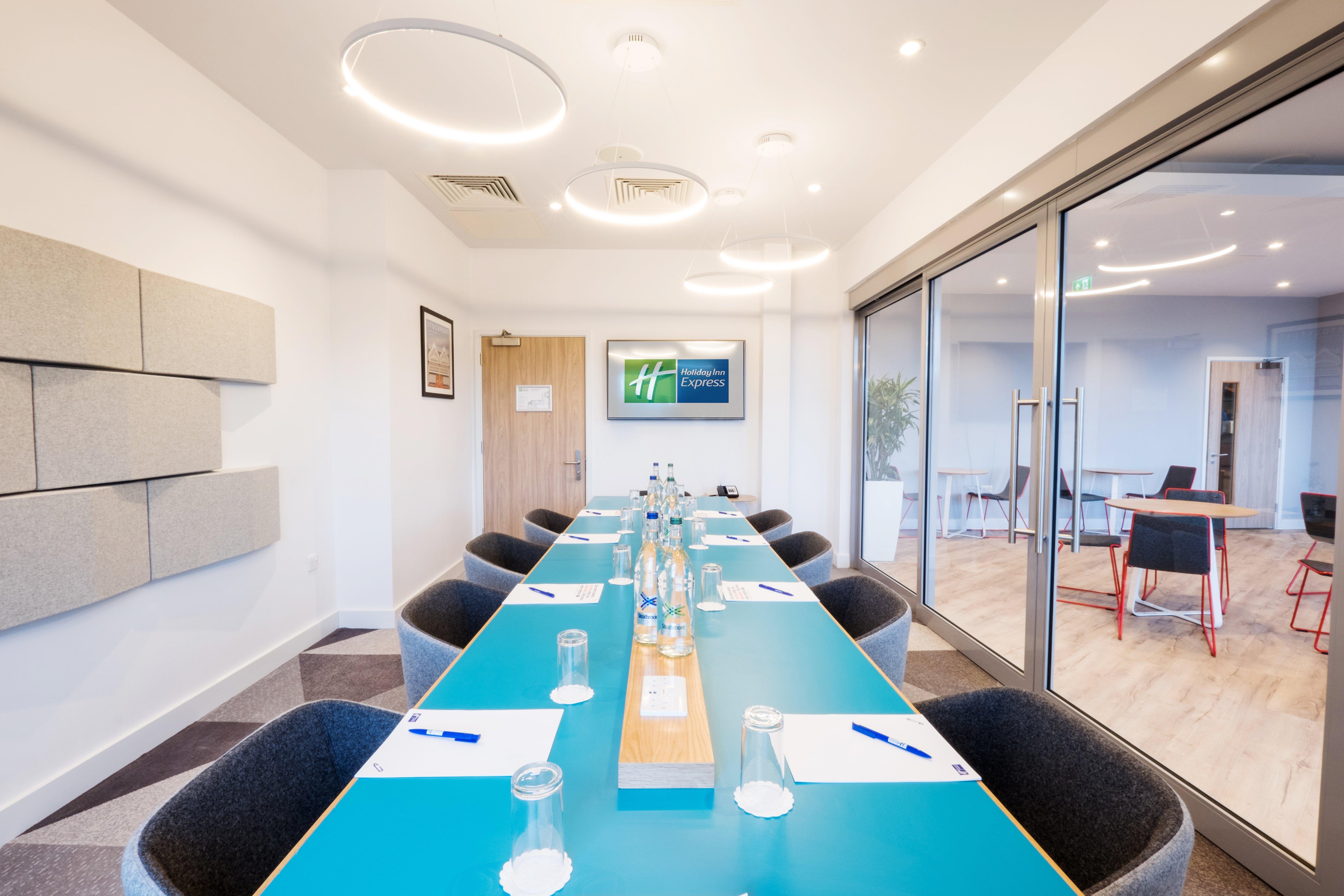 Holiday Inn Express - Stockport By Ihg Exterior foto